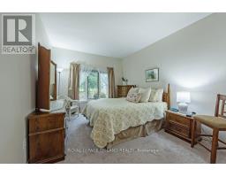 40 - 1241 HAMILTON ROAD S - 15