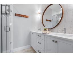 24 COMPASS TRAIL - 21