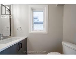 27 POSTMA CRESCENT - 12