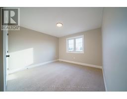 27 POSTMA CRESCENT - 23