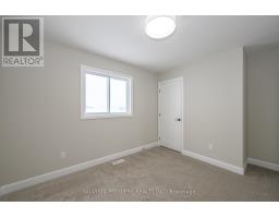 125 WATTS DRIVE - 22