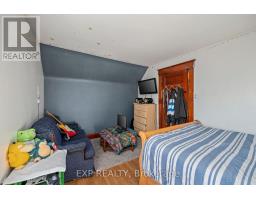 11 WEST AVENUE W - 16