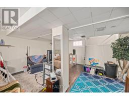 11 WEST AVENUE W - 20