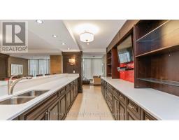 2303 - 330 RIDOUT STREET N - 37