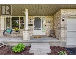 10 TIMBERLANE CRESCENT - 2