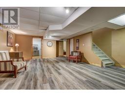 10 TIMBERLANE CRESCENT - 35
