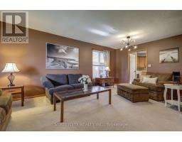 10 TIMBERLANE CRESCENT - 7