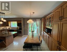 1462 GLENGARRY AVENUE - 11