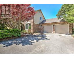 49 MERIDENE CRESCENT E - 10