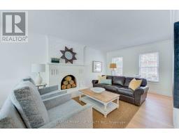 49 MERIDENE CRESCENT E - 14