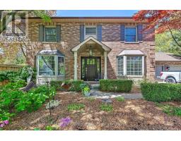 49 MERIDENE CRESCENT E - 4