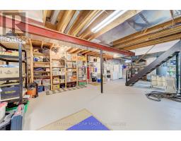 49 MERIDENE CRESCENT E - 40