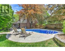 49 MERIDENE CRESCENT E - 48