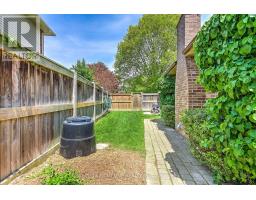 49 MERIDENE CRESCENT E - 49