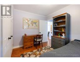 1693 MOFFATT AVENUE - 16