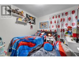 18 - 166 SOUTHDALE ROAD W - 18