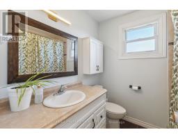 157 HIGHVIEW DRIVE - 26