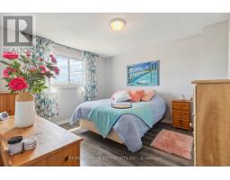157 HIGHVIEW DRIVE - 27