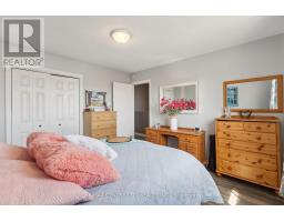 157 HIGHVIEW DRIVE - 29