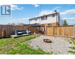 157 HIGHVIEW DRIVE - 44