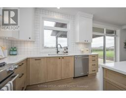 2202 ROBBIE S WAY - 16