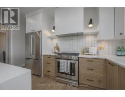 2202 ROBBIE S WAY - 18