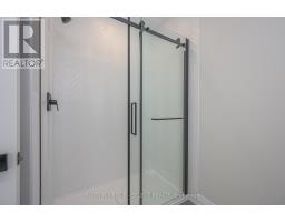 2202 ROBBIE S WAY - 36