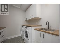 2202 ROBBIE S WAY - 42