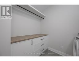 2202 ROBBIE S WAY - 43
