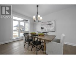 2202 ROBBIE S WAY - 8