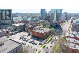 301 - 440 WELLINGTON STREET - 31