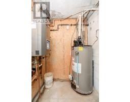 1843 DUNDAS STREET E - 41