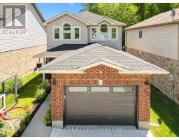 673 SPRUCEWOOD DRIVE - 44