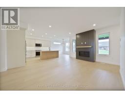 482 JULIANNA COURT - 8
