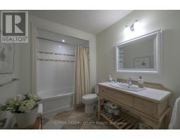 613 EAGLETRACE DRIVE - 43