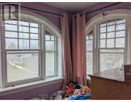 171 SYDENHAM STREET E - 10