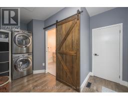 174 BRISCOE STREET E - 16