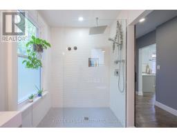 174 BRISCOE STREET E - 19