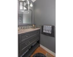 863 GRIFFITH STREET - 18