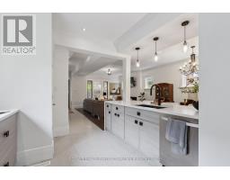 414 BAKER STREET - 16