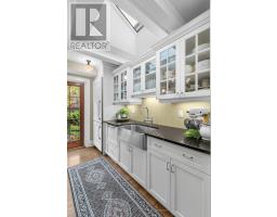 391 REGENT STREET - 14