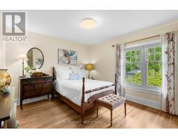 391 REGENT STREET - 39