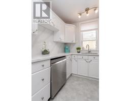 51 LOCUST STREET - 16