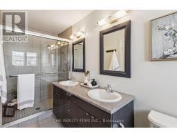 3 - 727 APRICOT DRIVE - 30