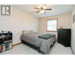 31 SINCLAIR CRESCENT - 25