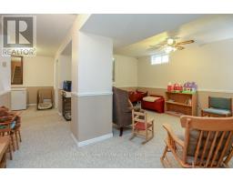 31 SINCLAIR CRESCENT - 30
