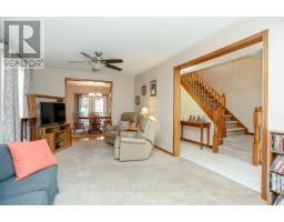 31 SINCLAIR CRESCENT - 4