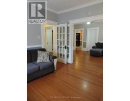 11 SOUTH STREET E - 12