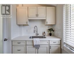 821 QUEENS AVENUE - 23