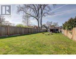 821 QUEENS AVENUE - 40